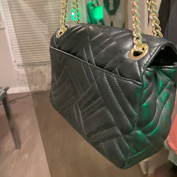 Bags. Brand Michael kors. the average size - Picture 2 of 3